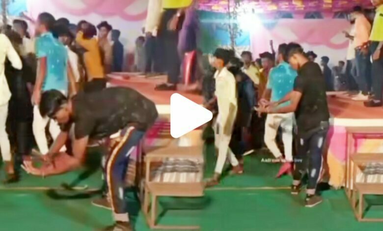 Viral Video: বছরের শুরুতেই ভাইরাল গুটখা ডান্স, গুটখা খেয়ে অদ্ভুত কায়দায় নাচ শুরু করল এক যুবক 1 PicsArt 01 02 12.59.21