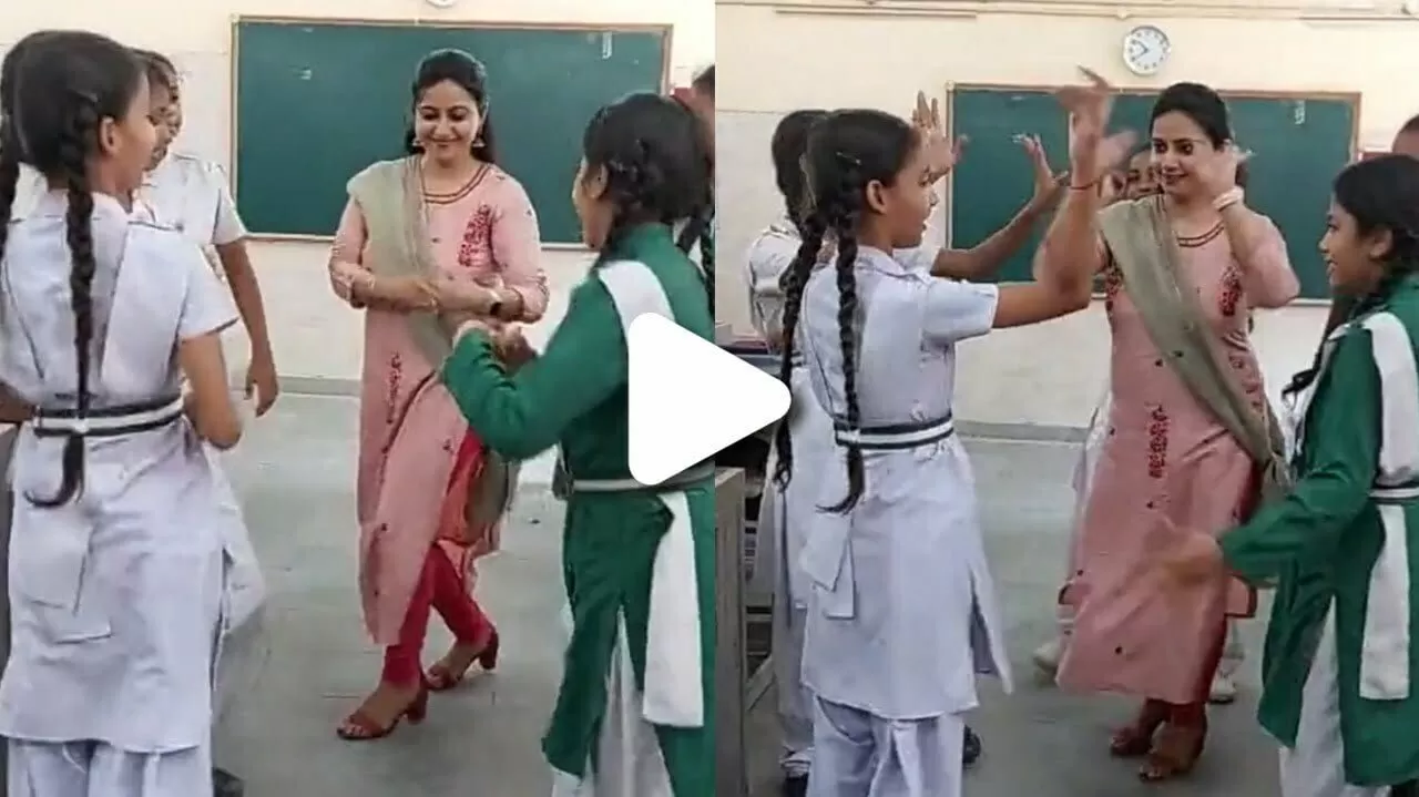 Viral videos : ছাত্রীদের সাথে ক্লাসরুমে ঝুমকা বেরেলি ওয়ালা গানে নাচ শিক্ষিকার, মুহূর্তেই ভাইরাল সেই ভিডিও 1 PicsArt 06 18 05.48.19