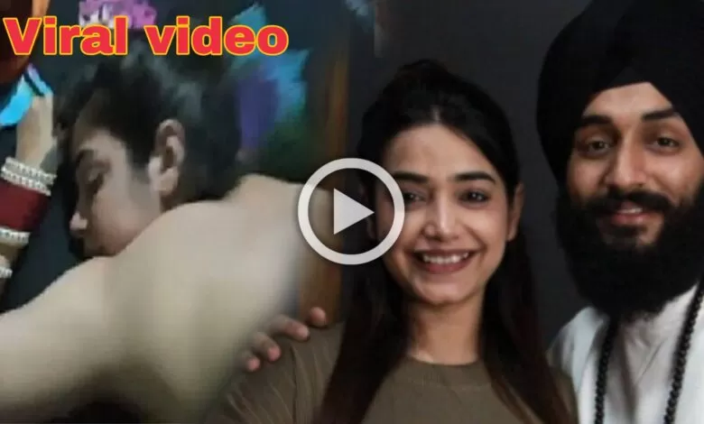 Kulhad Pizza couple viral video : ভিডিও বিতর্কের মধ্যে জনসাধারণের সমর্থনের জন্য এই আবেদন করলেন দম্পতি 1 Kulhad Pizza couple viral video