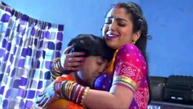 Bhojpuri Song : মাঝ রাত্রিতে নিরহুয়া আম্রপালি দুবের জুটির রোম্যান্সে ঘায়েল নেট দুনিয়া, ভাইরাল ভিডিও 1 Nirhua Amrapali romance video